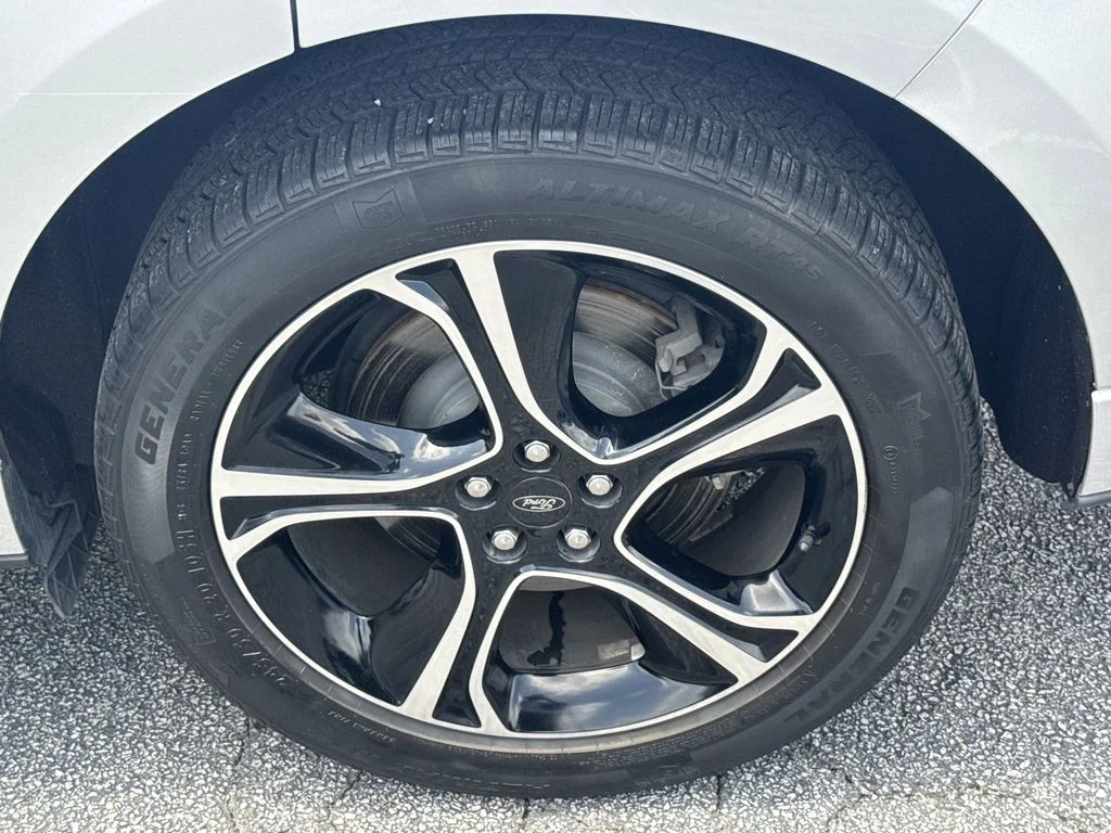 Used 2019 Silver Ford ST image 19