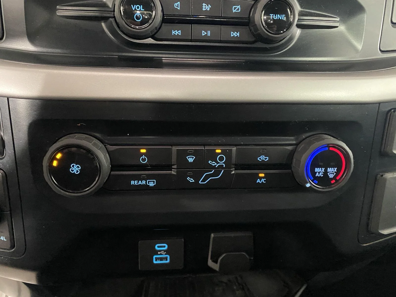 Used 2022 Carbonized Gray Ford XLT image 20