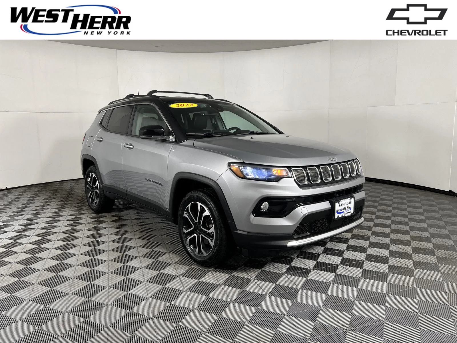 Used 2022 Gy Jeep Limited image 1