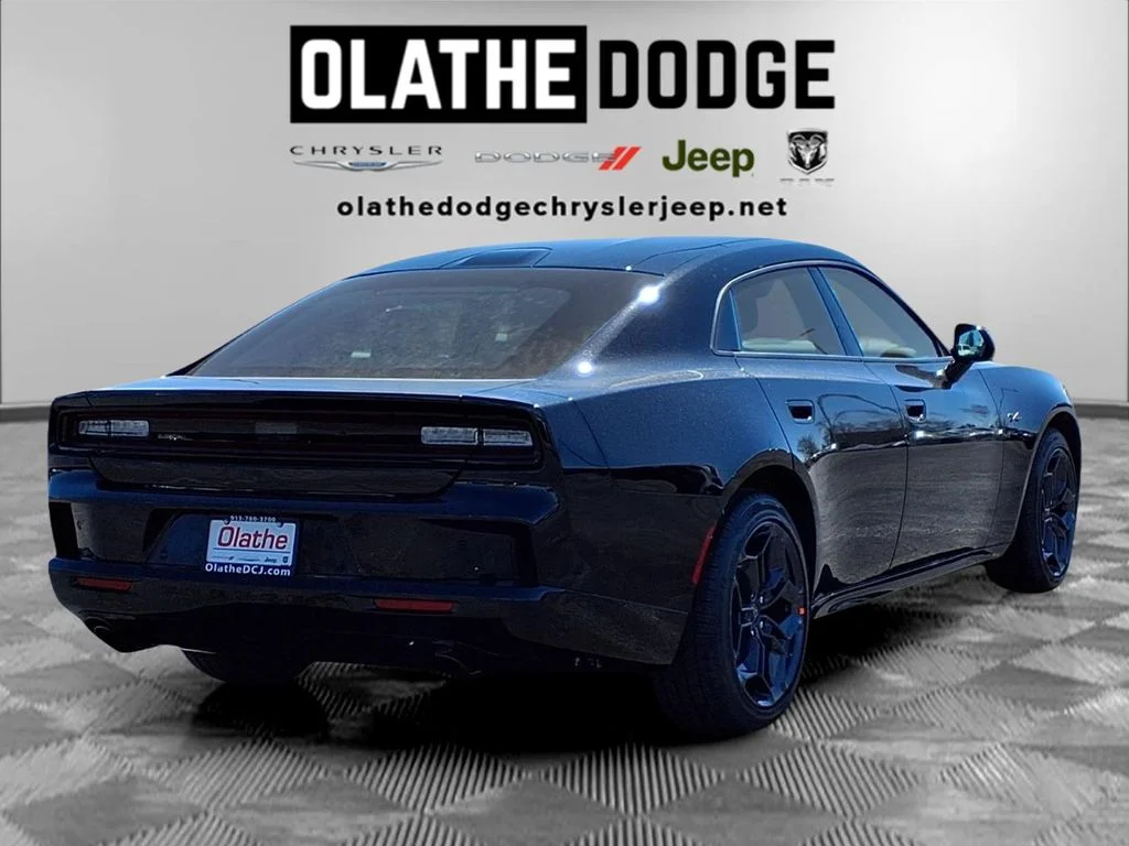 New 2026 Diamond Black Crystal Pearlcoat Dodge R/T image 30