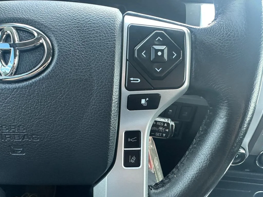 Used 2019 Gray Toyota Platinum image 21