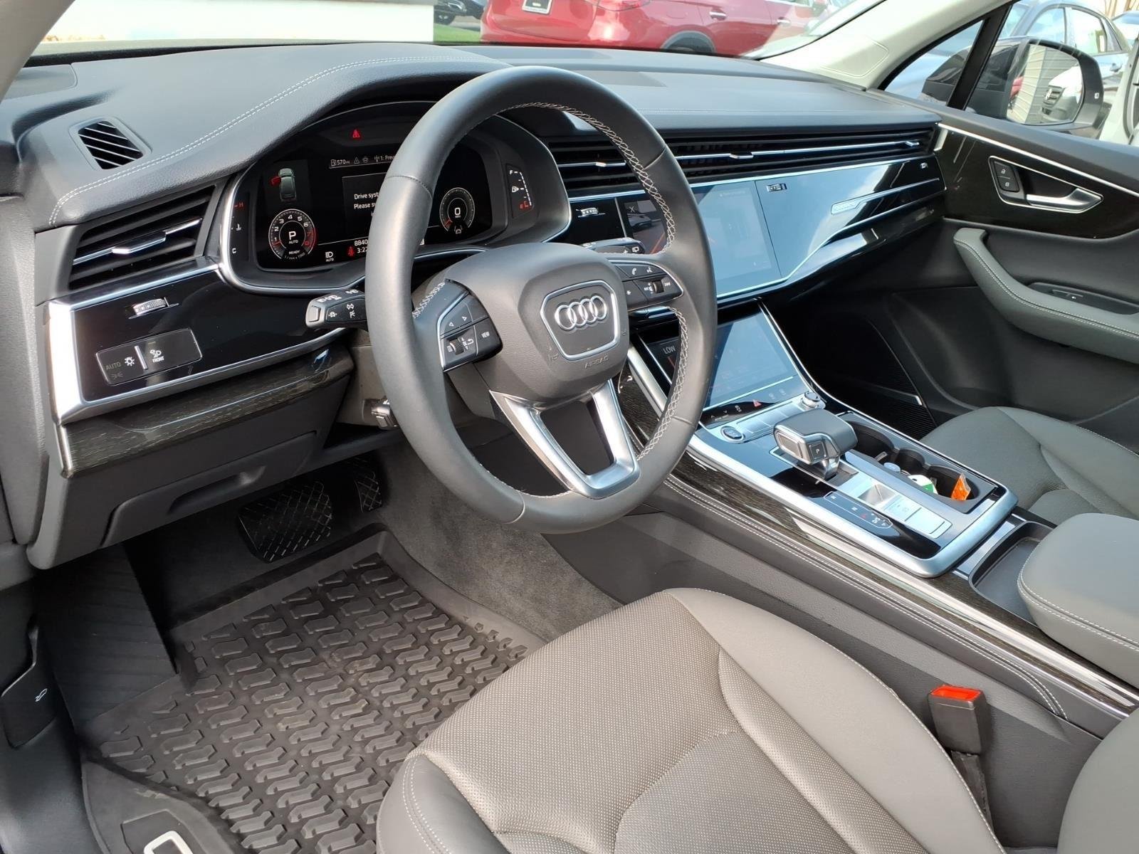 Used 2025 Daytona Gray Pearl Effect Audi S line Premium Plus image 28