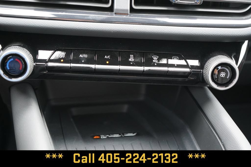2025 Chevrolet Equinox EV RS - Photo 38