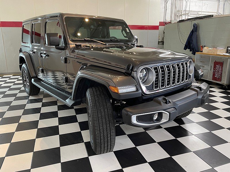 Used 2025 GRAY Jeep Sahara 4 Door 4x4 image 3