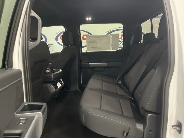 New 2026 Oxford White Ford XLT image 16