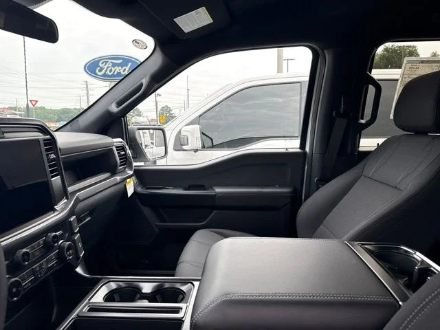 New 2026 Oxford White Ford STX image 4
