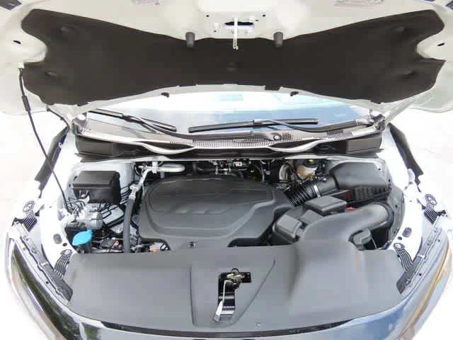 New 2026 Platinum White Pearl Honda EX-L image 9