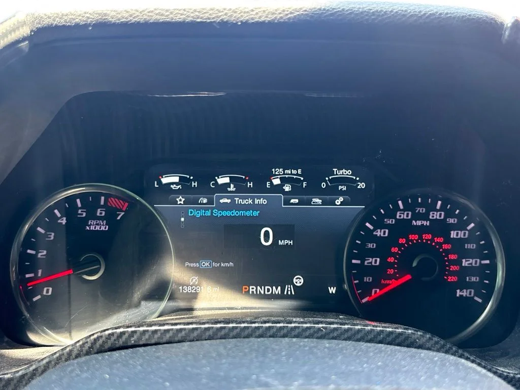 Used 2017  Ford Raptor image 23