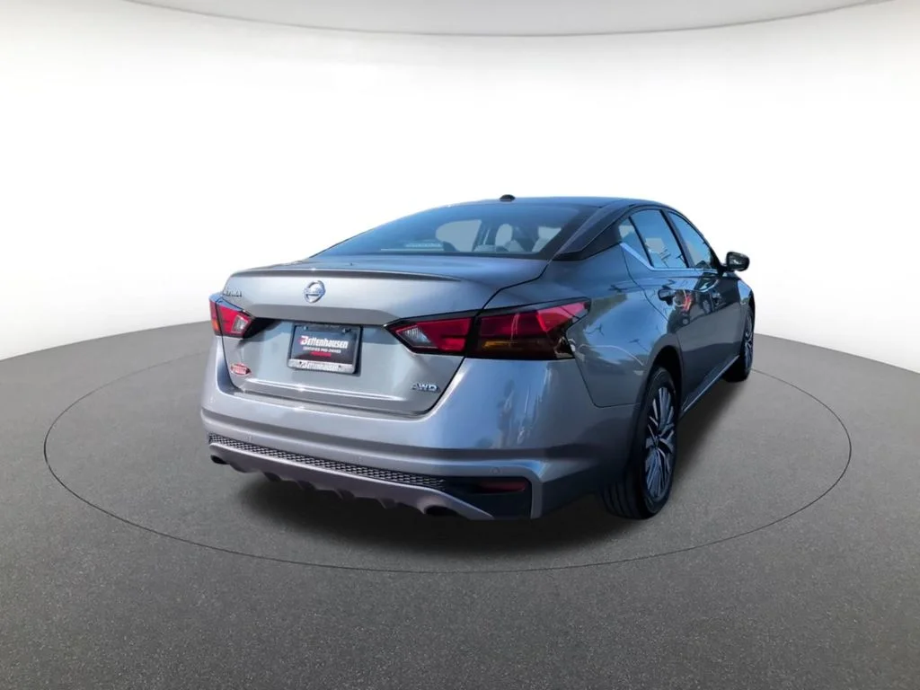 Used 2026 Gray Nissan 2.5 SV image 7