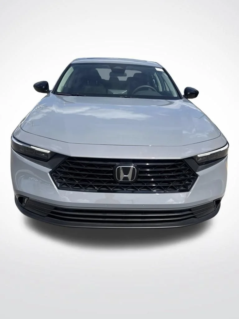 Certified Used 2025 Urban Gray Pearl Honda 1.5T SE image 36