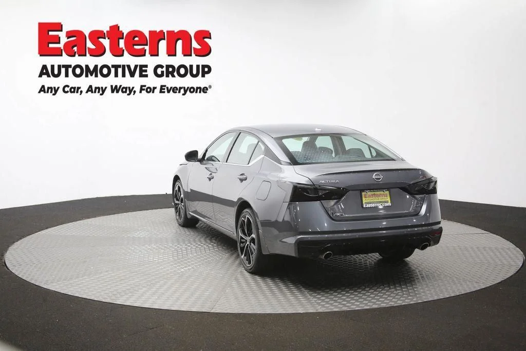Used 2025 Gray Nissan 2.5 SR image 66