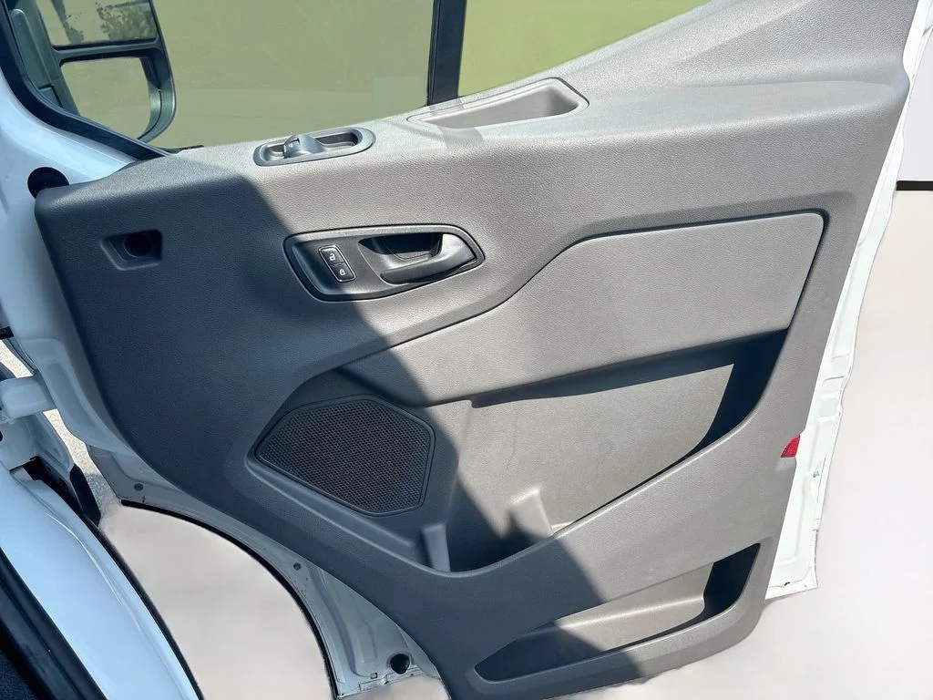 Used 2025 White Ford Base image 22