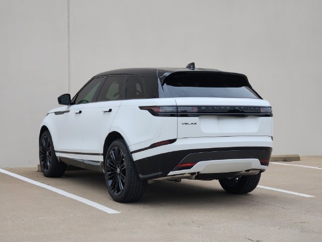 Used 2026  Land Rover Dynamic SE image 5