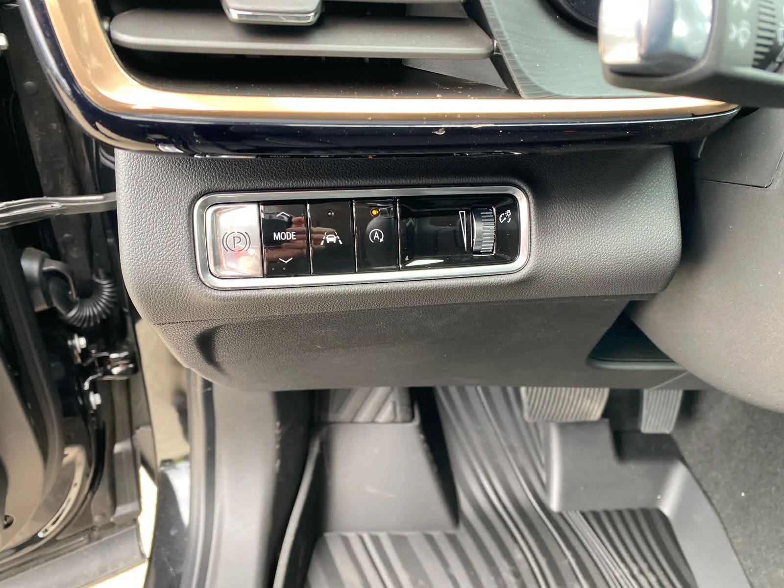 New 2026 Ebony Twilight Metallic Buick Avenir image 10