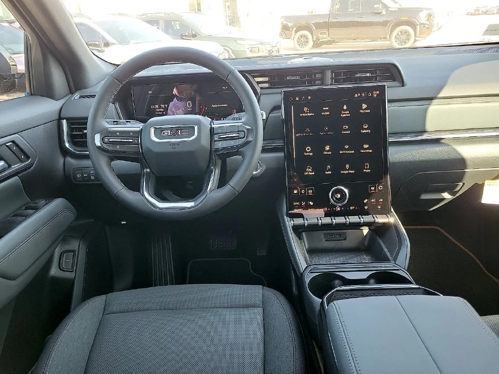 2027 GMC Terrain AT4 - Photo 17