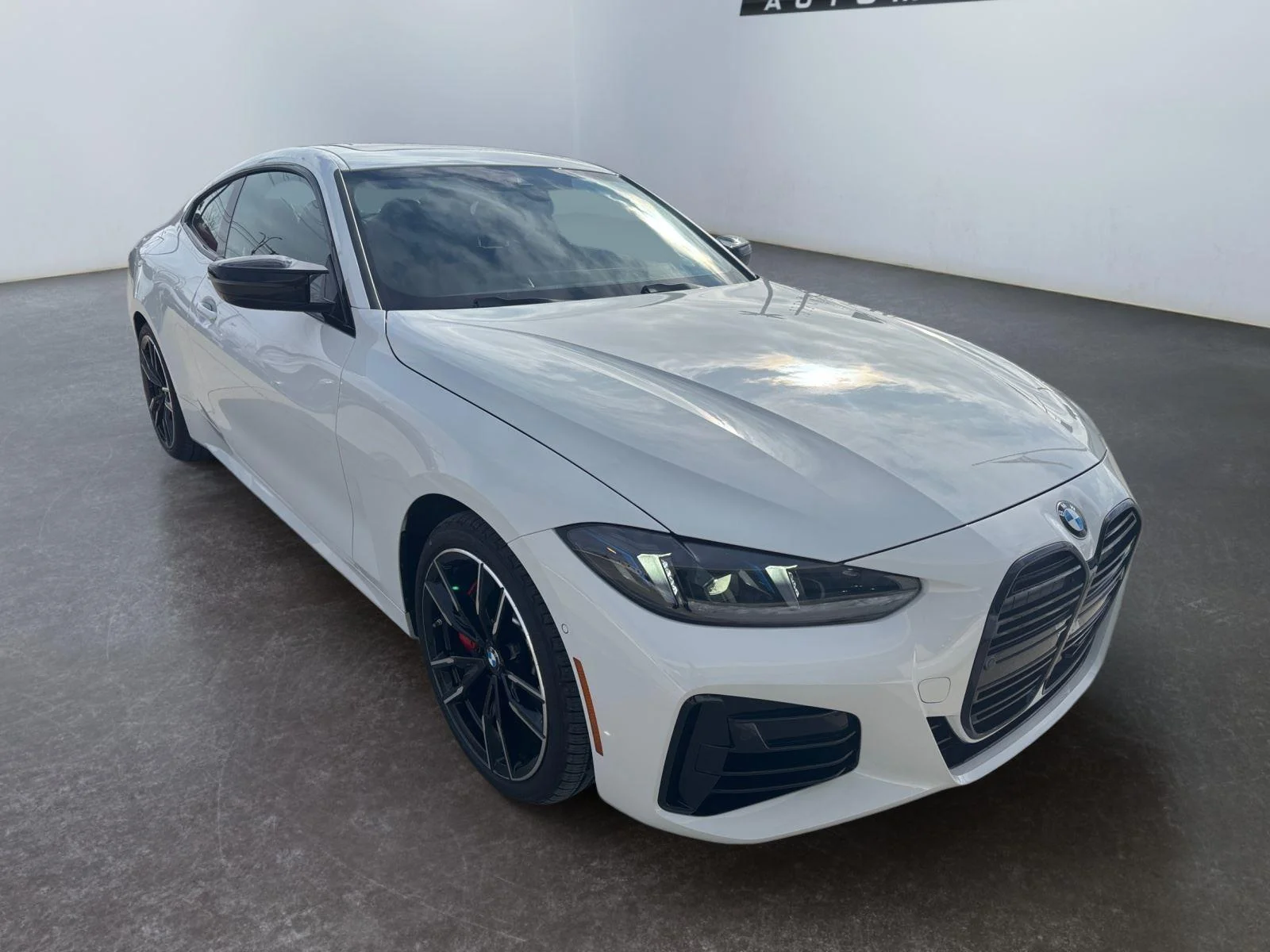 2026 BMW 4 Series M440i - Photo 11