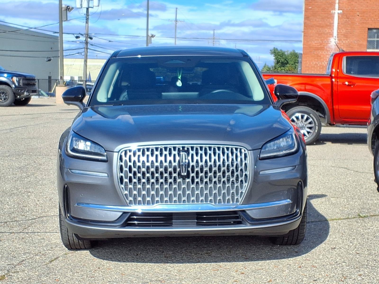 Used 2024 Metallic Lincoln Premiere image 24