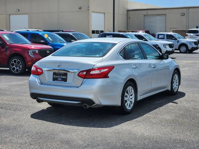 Used 2017 Brilliant Silver Metallic Nissan 2.5 S image 6