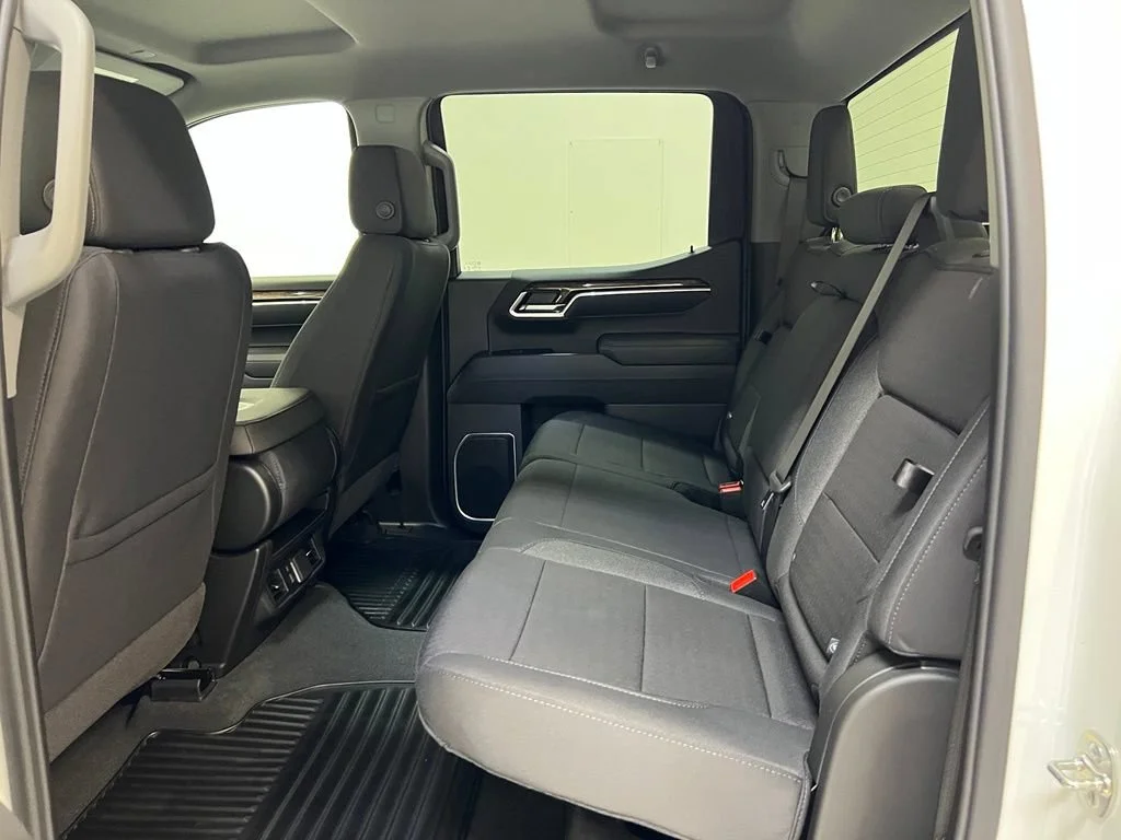 New 2026 Summit White GMC Elevation image 27