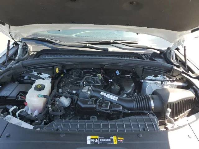 Used 2023 White Jeep Limited image 11