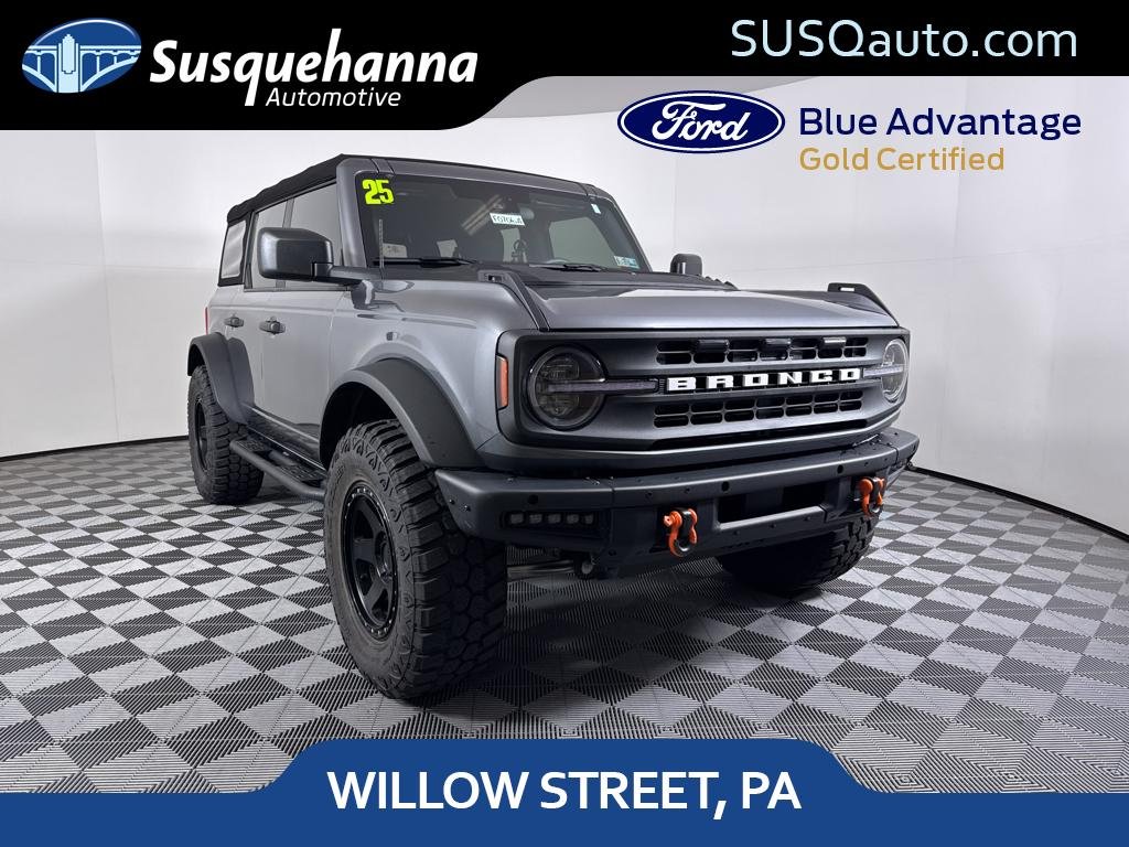 2025 Ford Bronco Base 4x4's photo