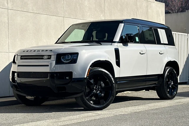 2026 Land Rover Defender X-Dynamic SE