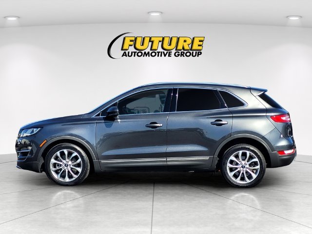 Used 2019 Gray Lincoln Select image 7