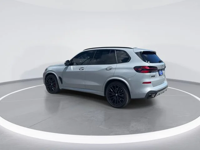 Used 2025 Gray BMW sDrive40i image 5