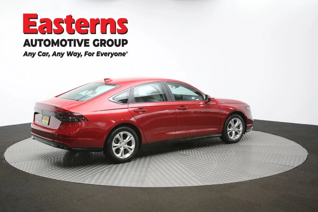 Used 2023 Red Honda LX image 38