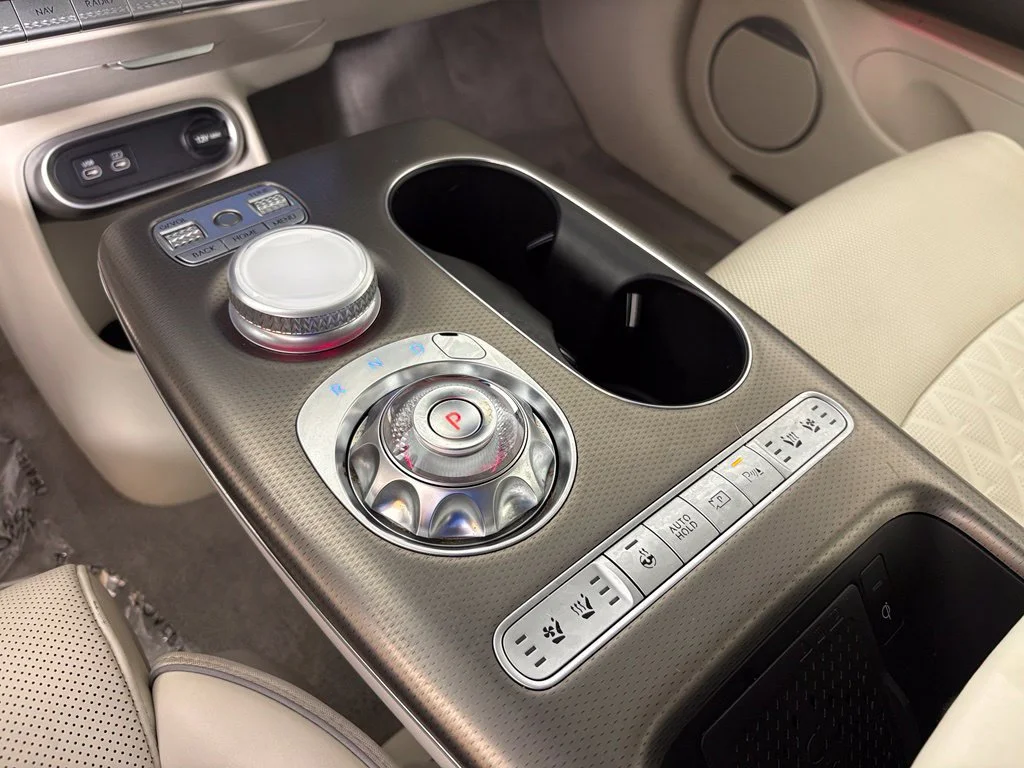 Used 2023 White Genesis Performance image 33