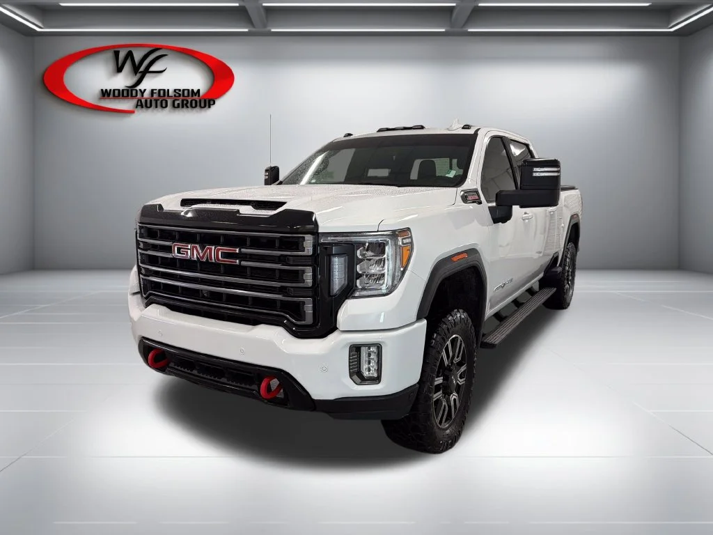 Used 2022 White GMC AT4 image 3