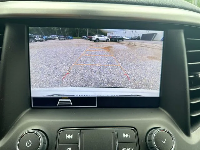 Used 2023 White GMC SLE image 18