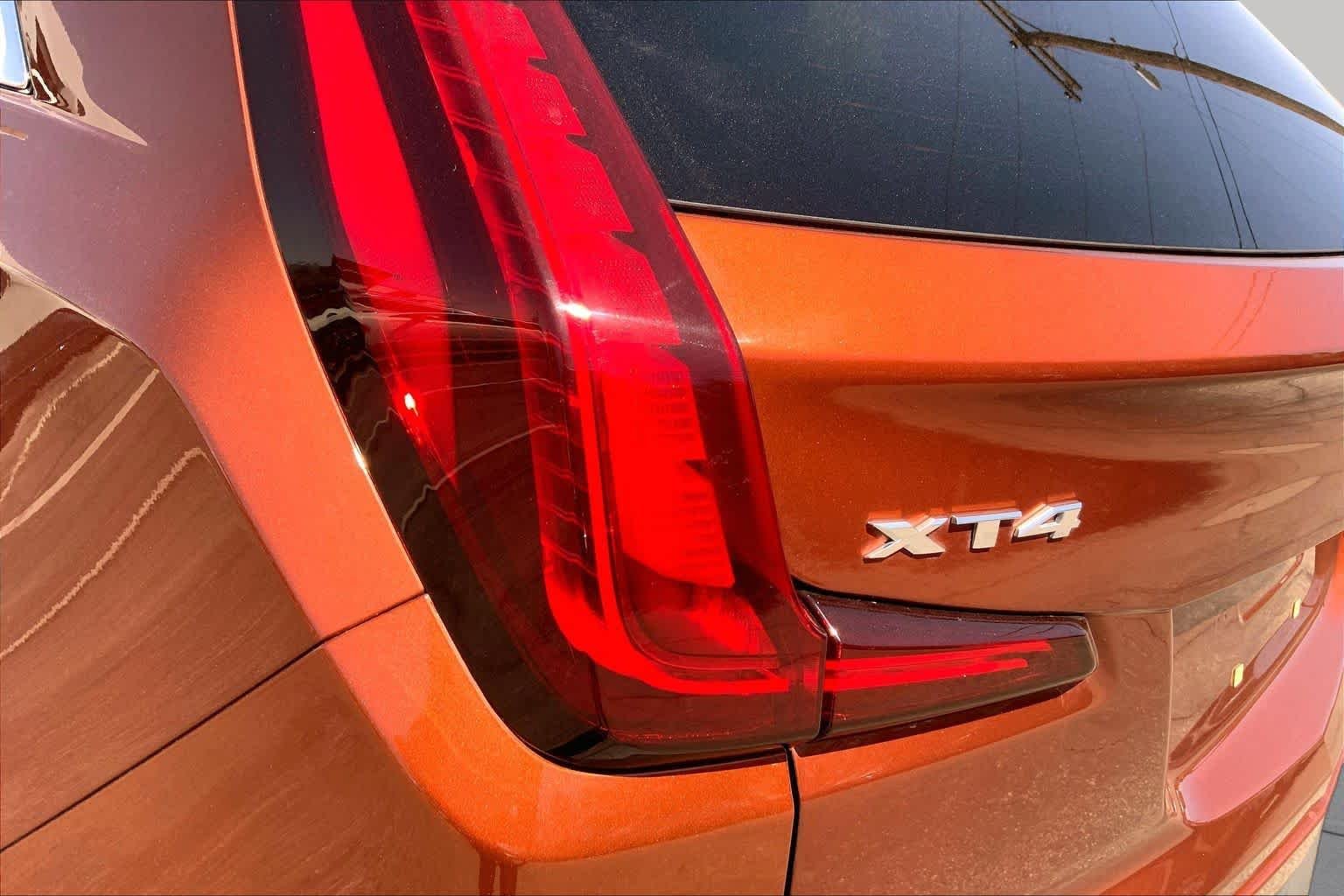 Used 2019 Autumn Metallic Cadillac FWD Luxury image 26