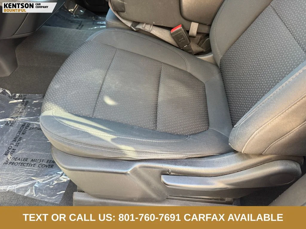 Used 2021 White Chevrolet Custom image 27