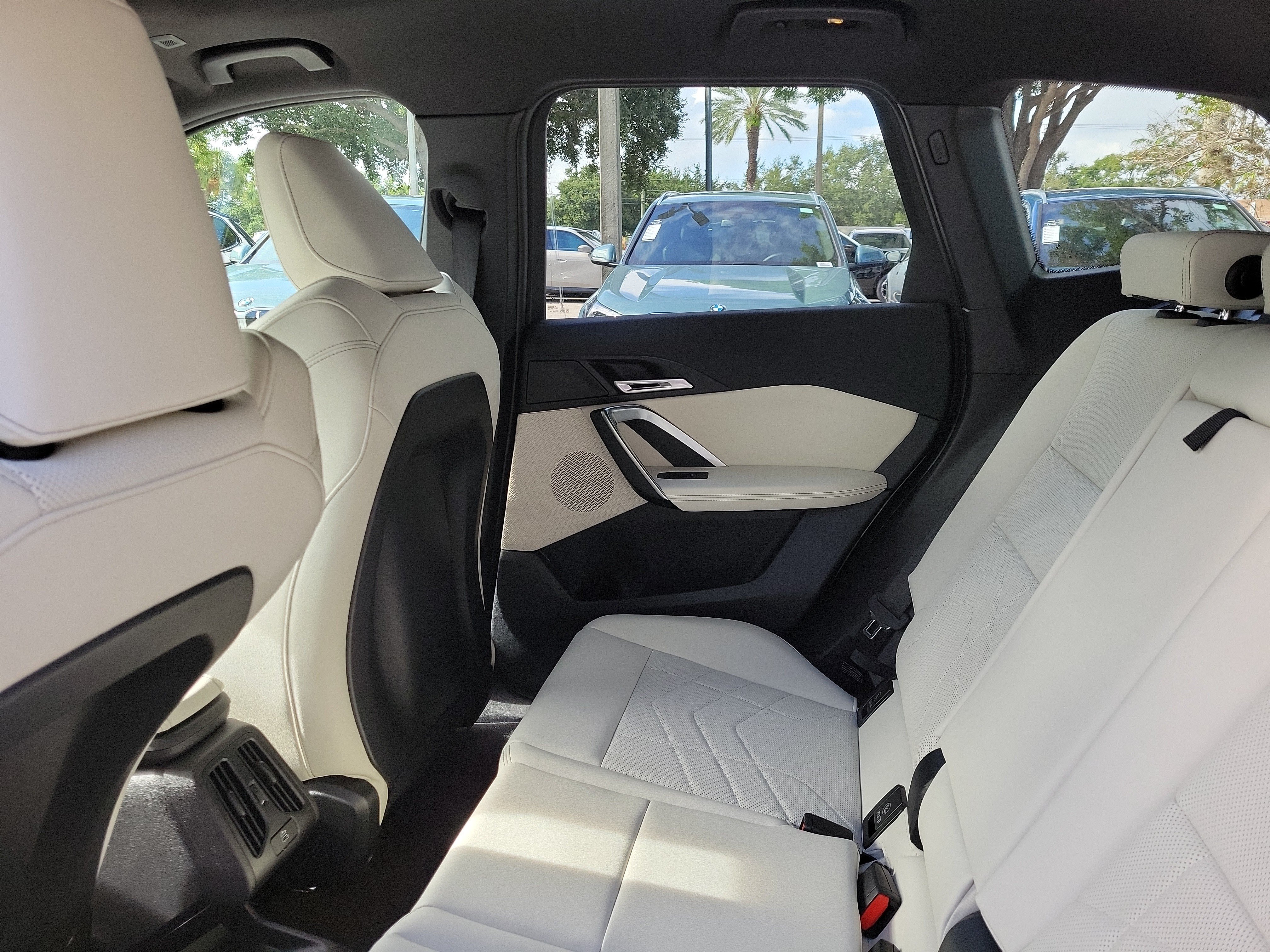 New 2026 Black Sapphire Metallic BMW xDrive28i image 9