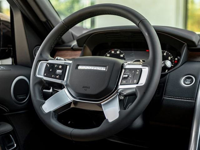 New 2026 Charente Grey Land Rover Dynamic SE image 19