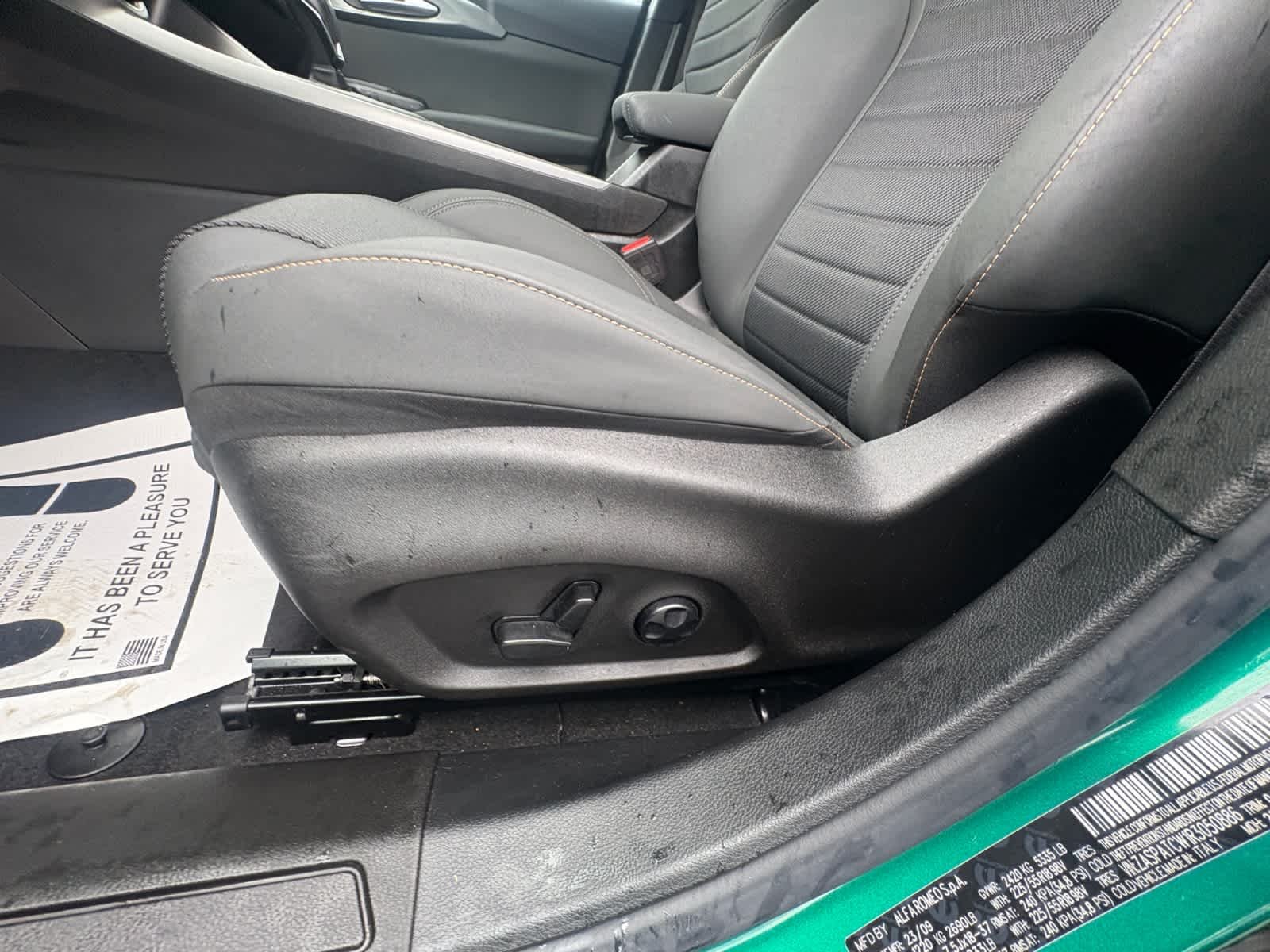 Used 2024 Verde Fangio Tri-Coat Alfa Romeo Ti image 31
