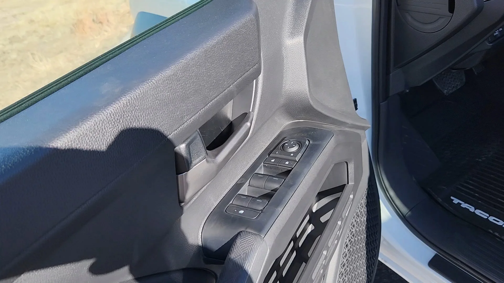 2026 Toyota Tacoma TRD Off Road - Photo 7