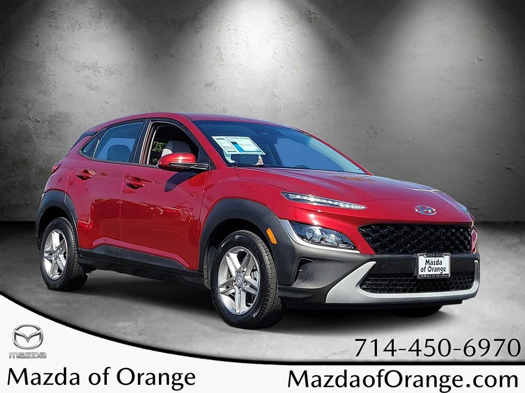 Used 2023 Red Hyundai SE image 1
