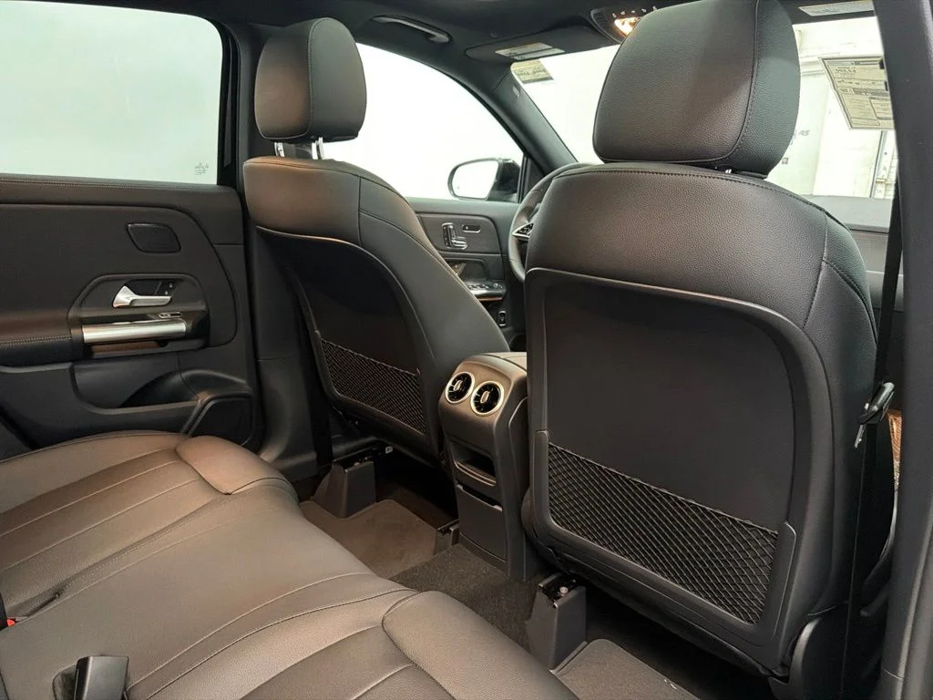 New 2026 Black Mercedes-Benz GLA 250 image 27