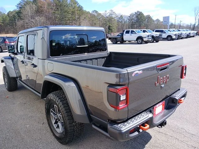 New 2026 Granite Crystal Metallic Clear-Coat Exterior Paint Jeep Mojave X image 6