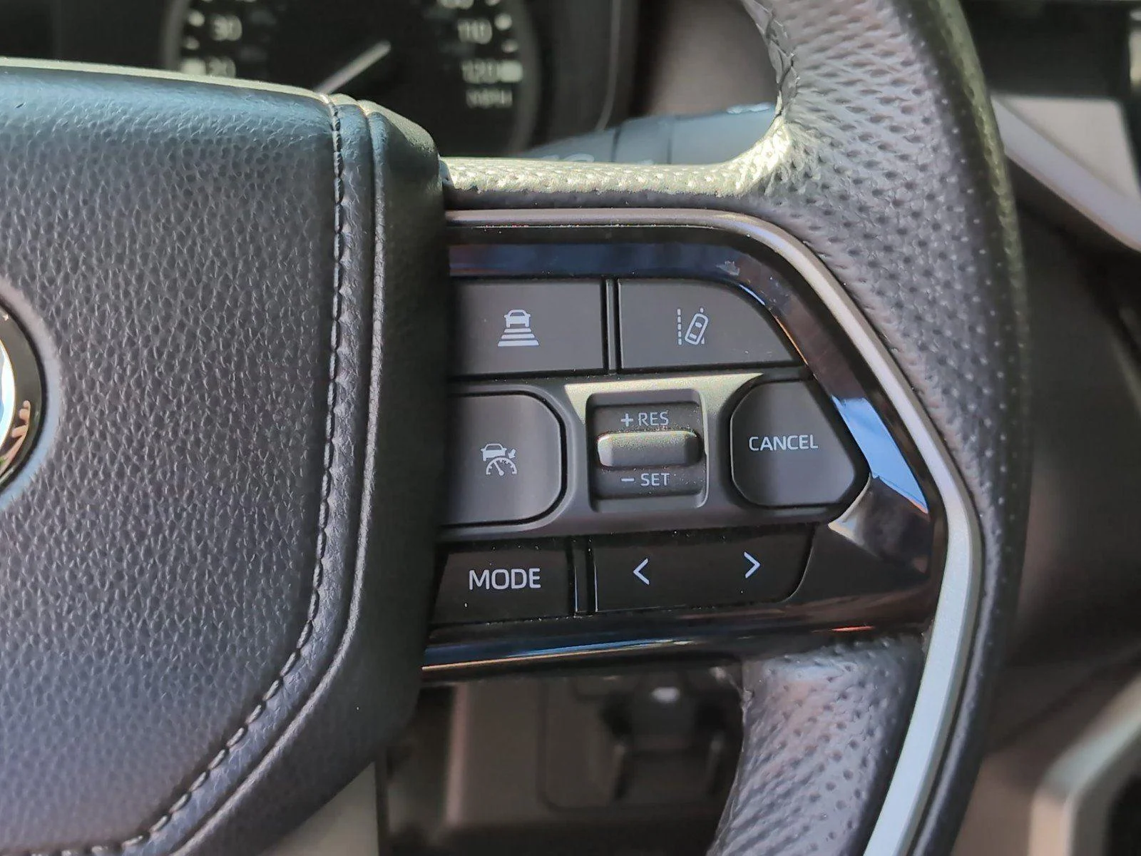 Used 2024 Midnight Black Metallic Toyota SR5 image 29