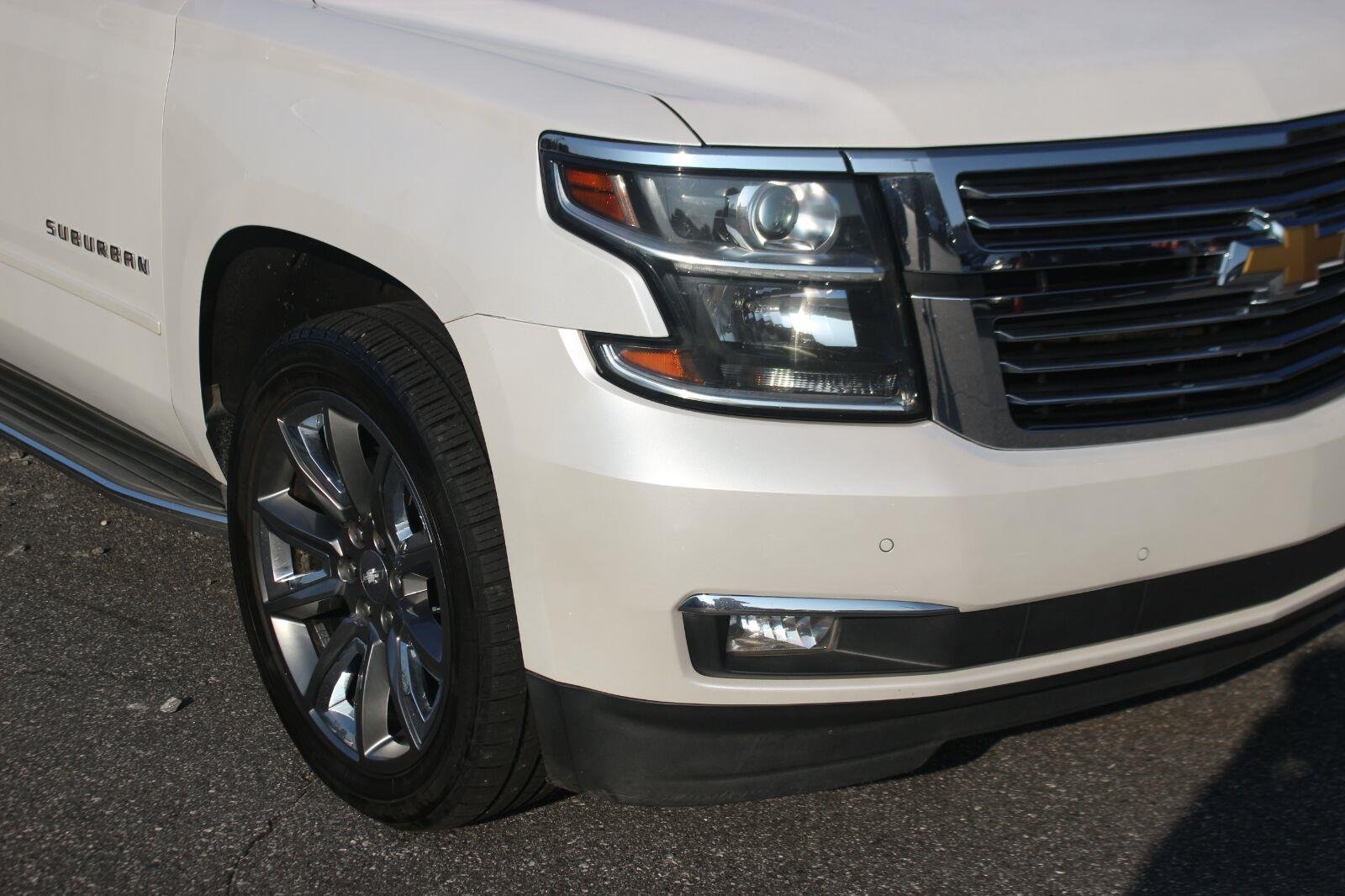 Used 2016 IRIDESCENT PEARL TRICOAT Chevrolet LTZ image 9