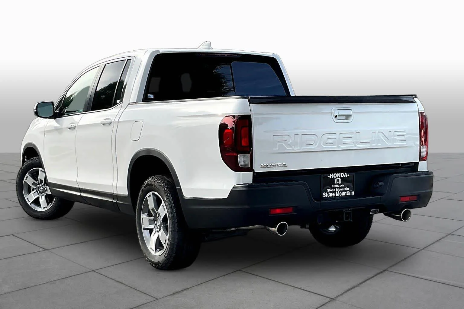 New 2026 Platinum White Pearl Honda RTL image 12