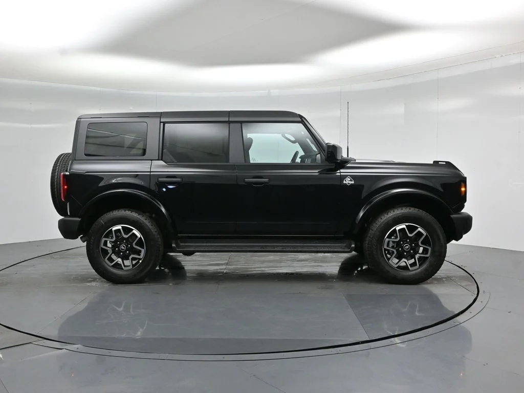 New 2026 Shadow Black Ford Outer Banks image 28