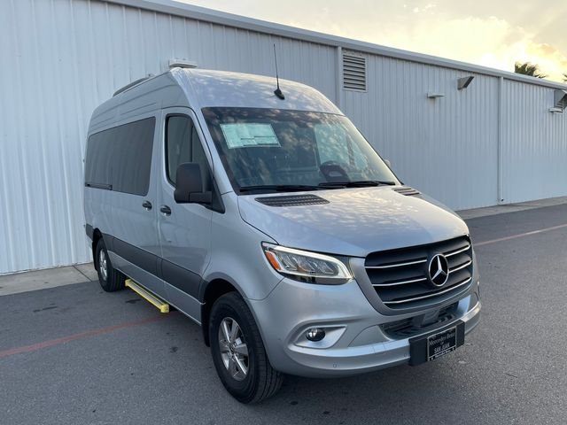 2025 Mercedes-Benz Sprinter 2500 144 WB HO's photo