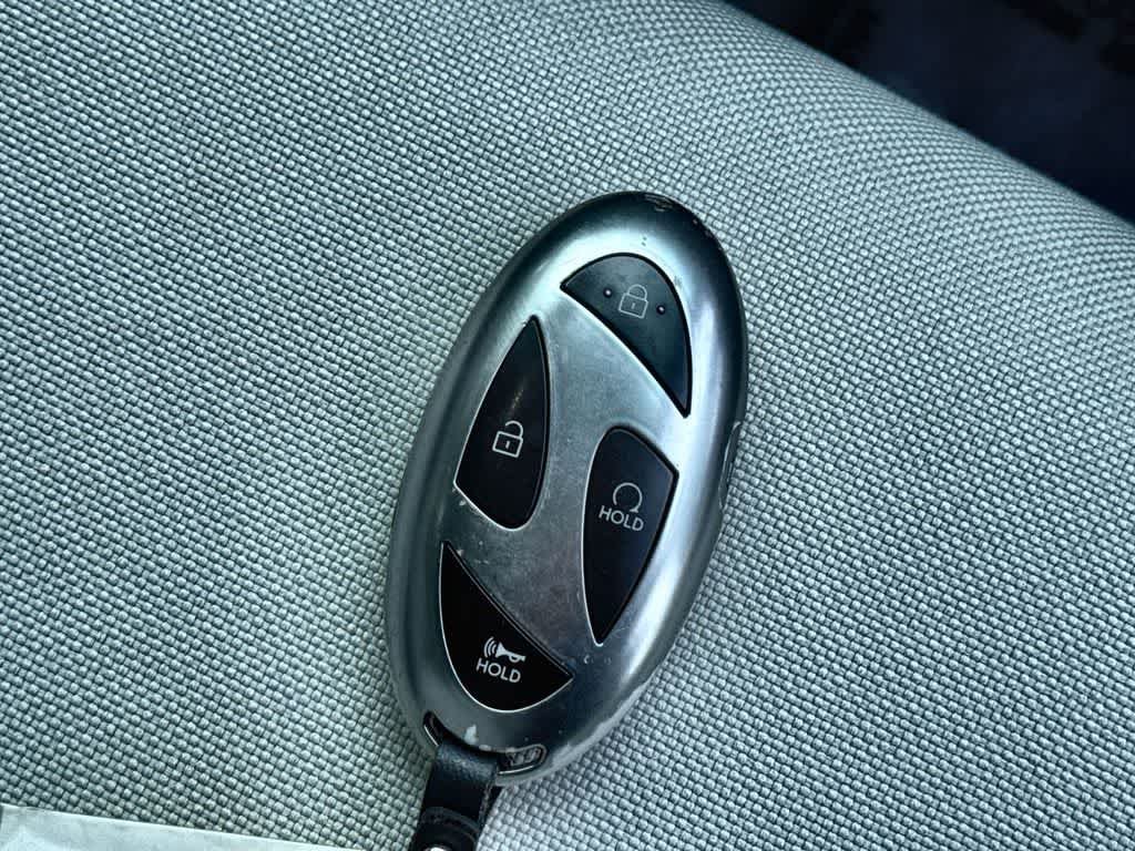 Used 2025 Ecotronic Gray Hyundai SE image 28