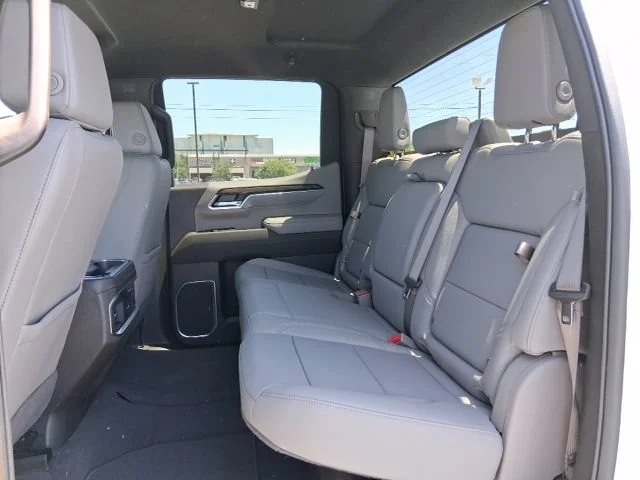 2026 GMC Sierra 1500 SLT - Photo 16