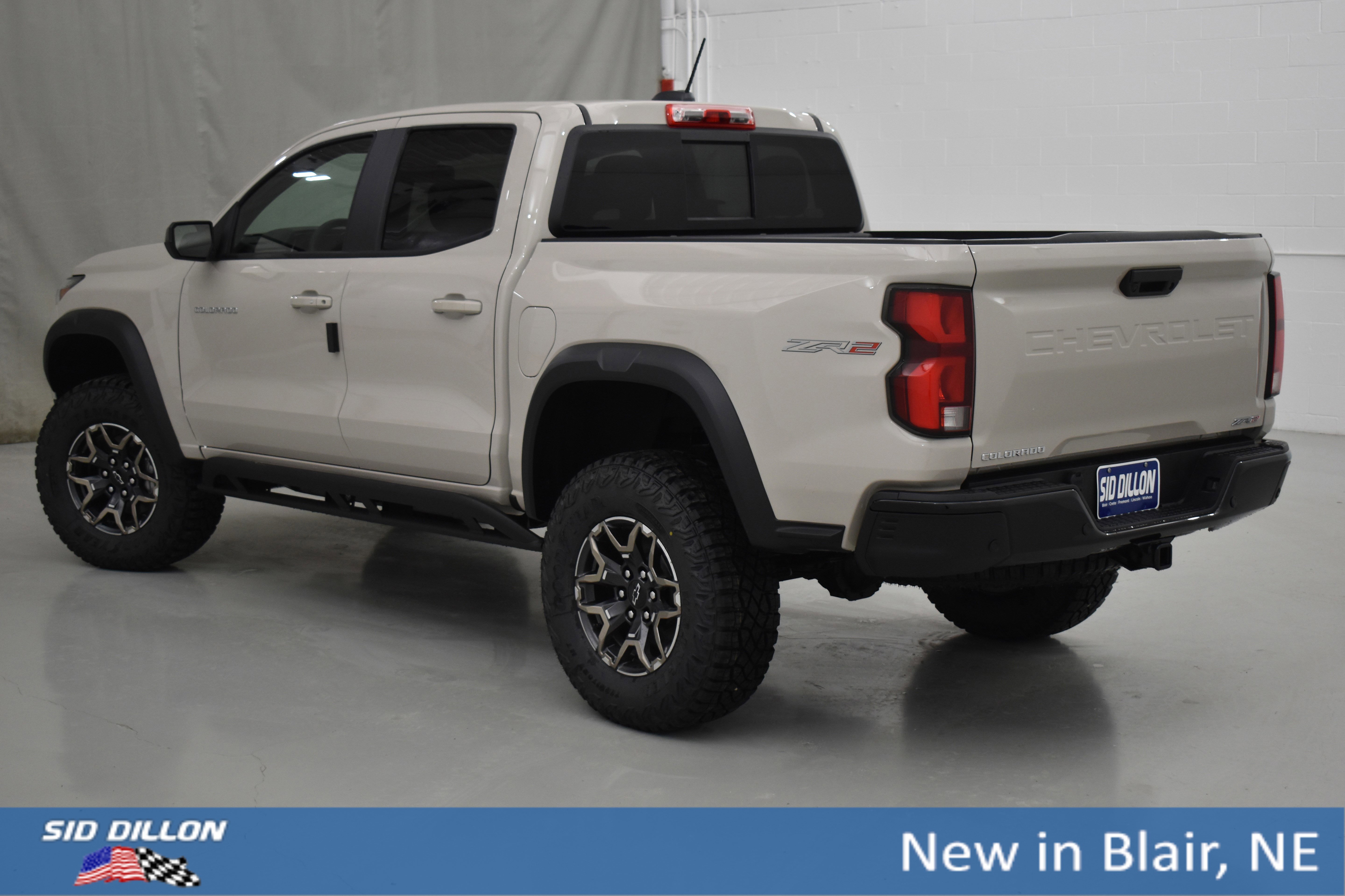 2026 Chevrolet Colorado ZR2 - Photo 14