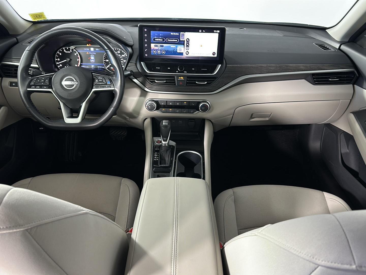 Certified Used 2024 Pearl White Tricoat Nissan 2.5 SV image 16